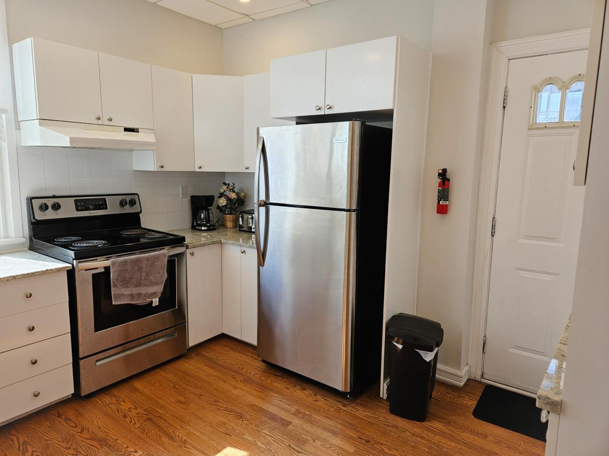 Ottawa Downtown Cozy Guesthouse Экстерьер фото